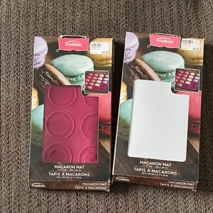 Trudeau Silicone Macaron Baking Mat – New in Box
